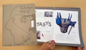 Katalogas "PRESS International", kuriame išsaugotos tarptautinės meno publikacijos apie dailininko Stasio Eidrigevičiaus kūrybą